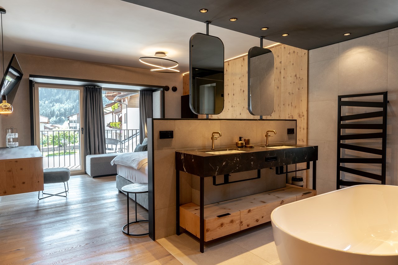 Alpenhotel Kindl Zimmerkategorien Familiensuite "Premium Zirbe"