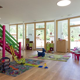 Kinderhotel: Indoor-Spielbereich - Alpenhotel Kindl