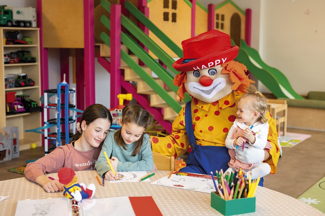 Kinderhotel: Kinderspielzimmer - Alpenhotel Kindl