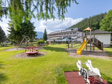 Kinderhotel: Hotel-Restaurant Grimmingblick