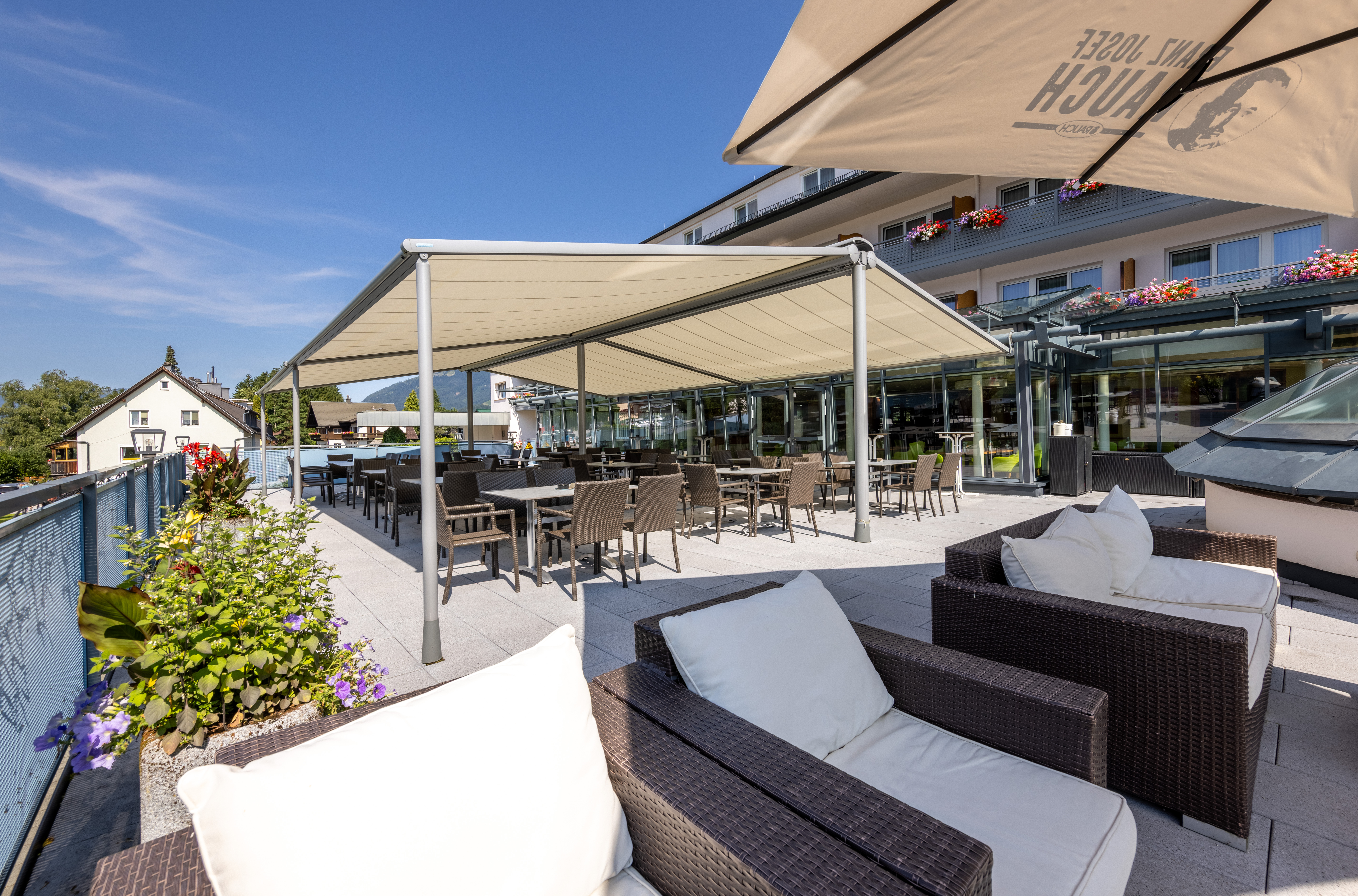 Kinderhotel: Terrasse Hotel Grimmingblick - Hotel-Restaurant Grimmingblick