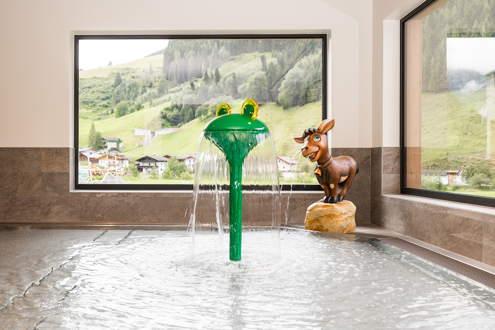 Familienhotel: FAMILIENHOTEL OBERKARTEIS - Wasser | Wellness