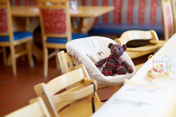 Kinderhotel: für jedes Kind der richtige Stuhl vorhanden - Amiamo