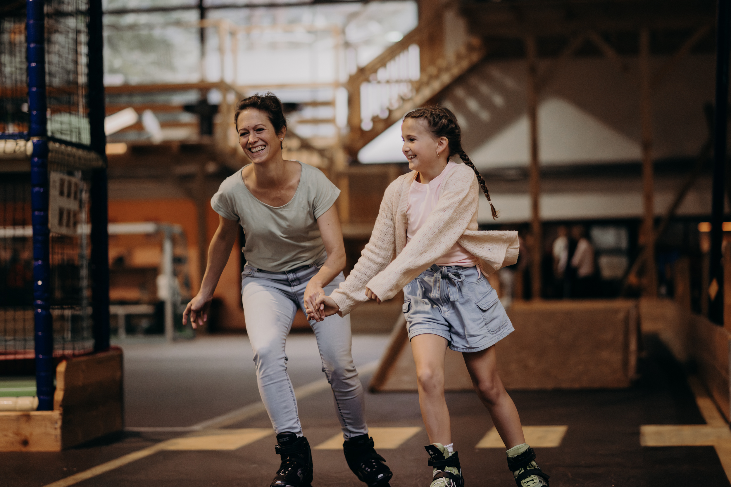 Familienhotel - Kinderbetreuung - Spittal an der Drau - Wetterunabhängiger Ferienspaß auf 1.700 m²: In der großzügigen Erlebnishalle des Hotel Sonngastein können Kinder und Jugendliche spielen, skaten und sich nach Herzenslust austoben. - Hotel Sonngastein