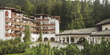 Familienhotel - PLZ 7270 (Schweiz) - Aussenansicht Winter - Hotel Waldhuus Davos