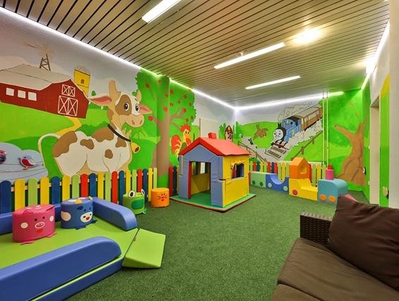 Kinderhotel: Spielzimmer - sonnenhotel BAYERISCHER HOF