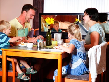 Kinderhotel: Restaurant - sonnenhotel BAYERISCHER HOF