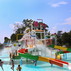 Kinderhotel: Lagunenpool mit Wasserpark - SISAN Family Resort