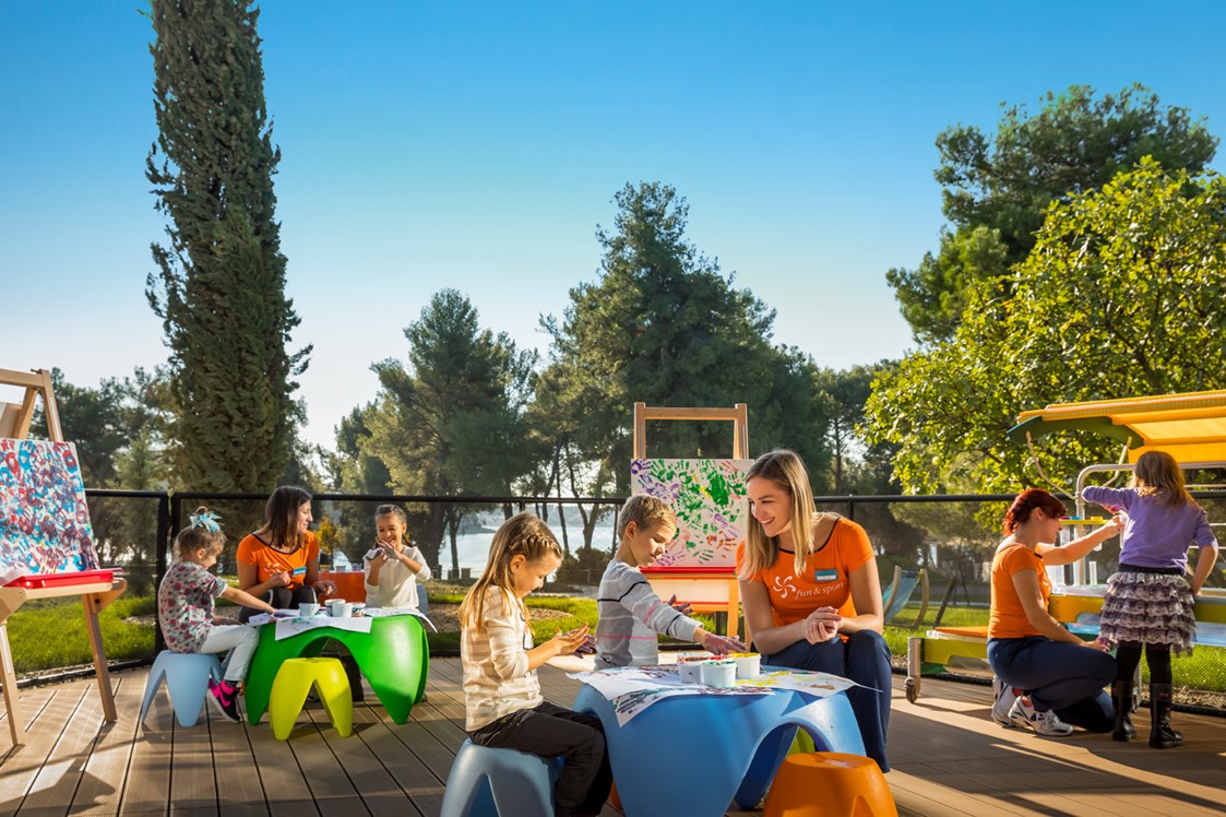 Kinderhotel: Außenspielbereich für Kinder - Family Hotel Amarin