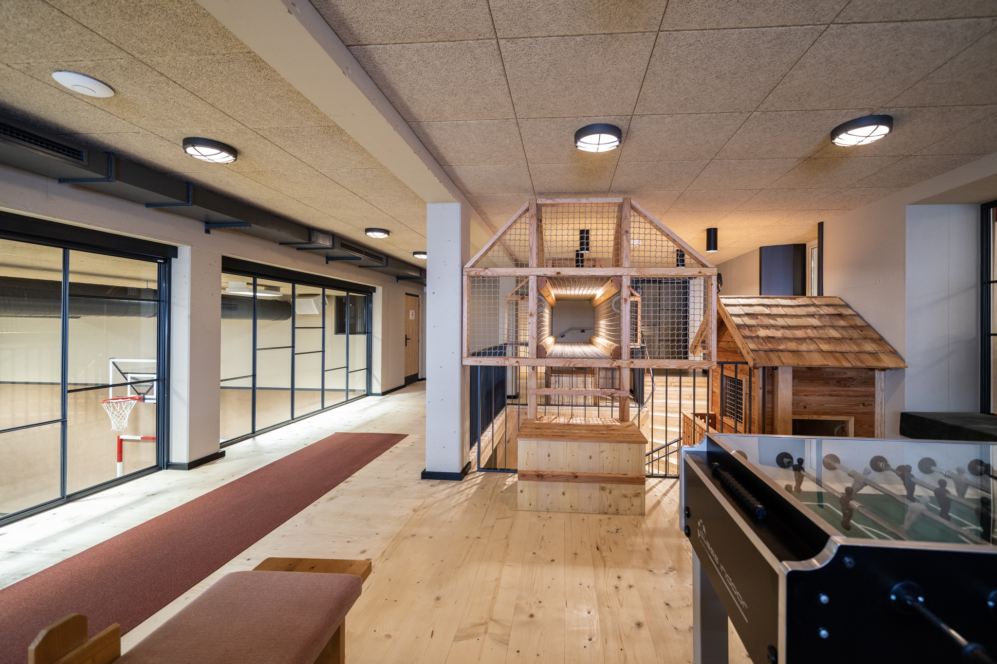 Kinderhotel: Kinder-Alm und Sporthalle Indoor - Heidi-Hotel Falkertsee