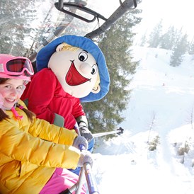 Kinderhotel: Skifahren mit Ramsi - Familienresort & Kinderhotel Ramsi
