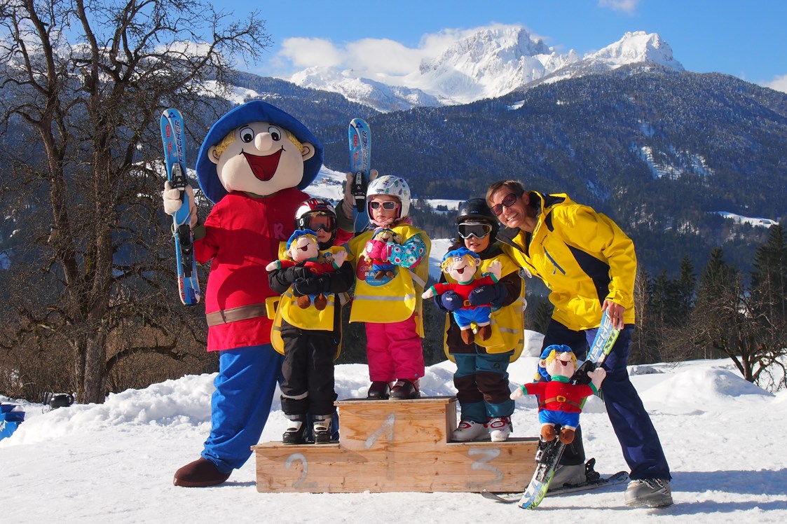 Kinderhotel: Siegerehrung Ramsi Skischule - Familienresort & Kinderhotel Ramsi