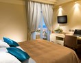 Kinderhotel: Zimmer mit Doppelbett - Hotel Sarti