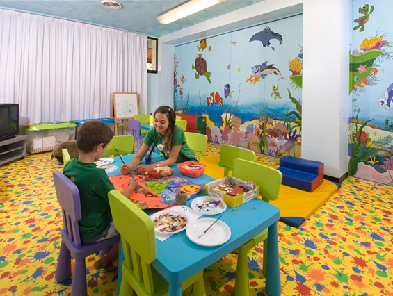 Kinderhotel: Kinderbetreuung - Hotel Sarti