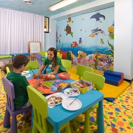 Kinderhotel: Kinderbetreuung - Hotel Sarti
