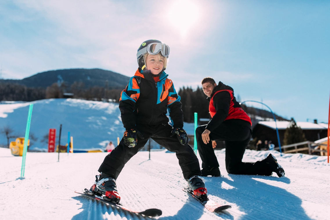 Kinderhotel: Eigenes Bambiniskiland direkt beim Kinderhotel - Pitzis Kinderhotel