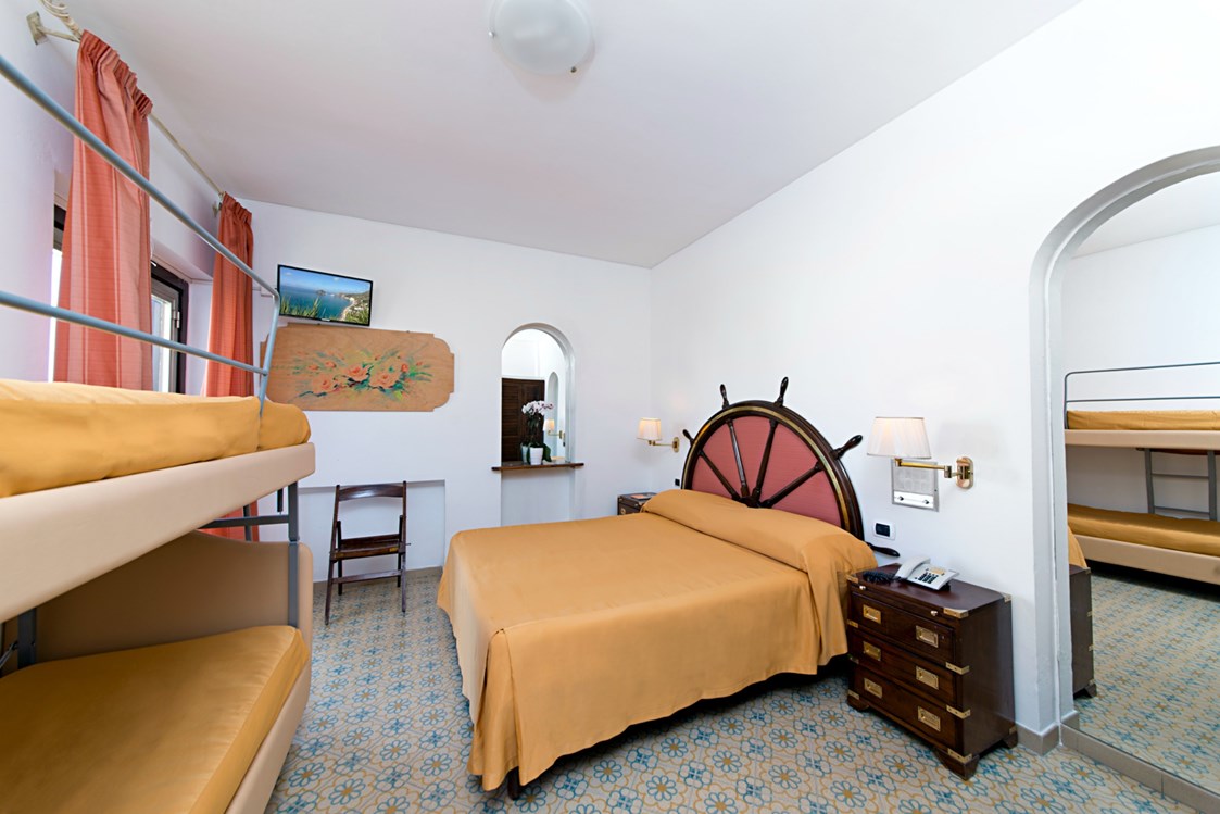 Kinderhotel: Zimmer mit Balkon ersten oder zweite Stock - Family Spa Hotel Le Canne-Ischia