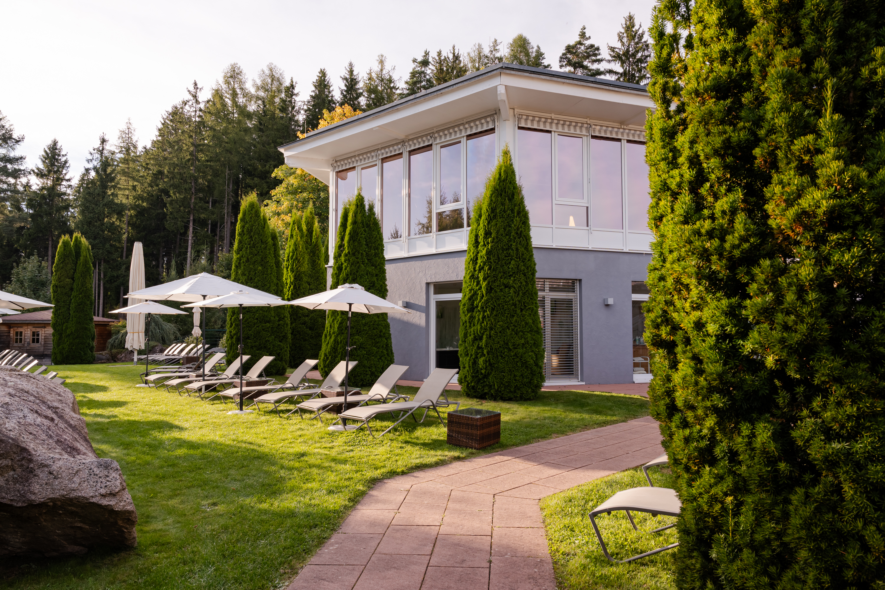 Kinderhotel: Liegewiese | Vier Jahreszeiten am Schluchsee - Vier Jahreszeiten am Schluchsee