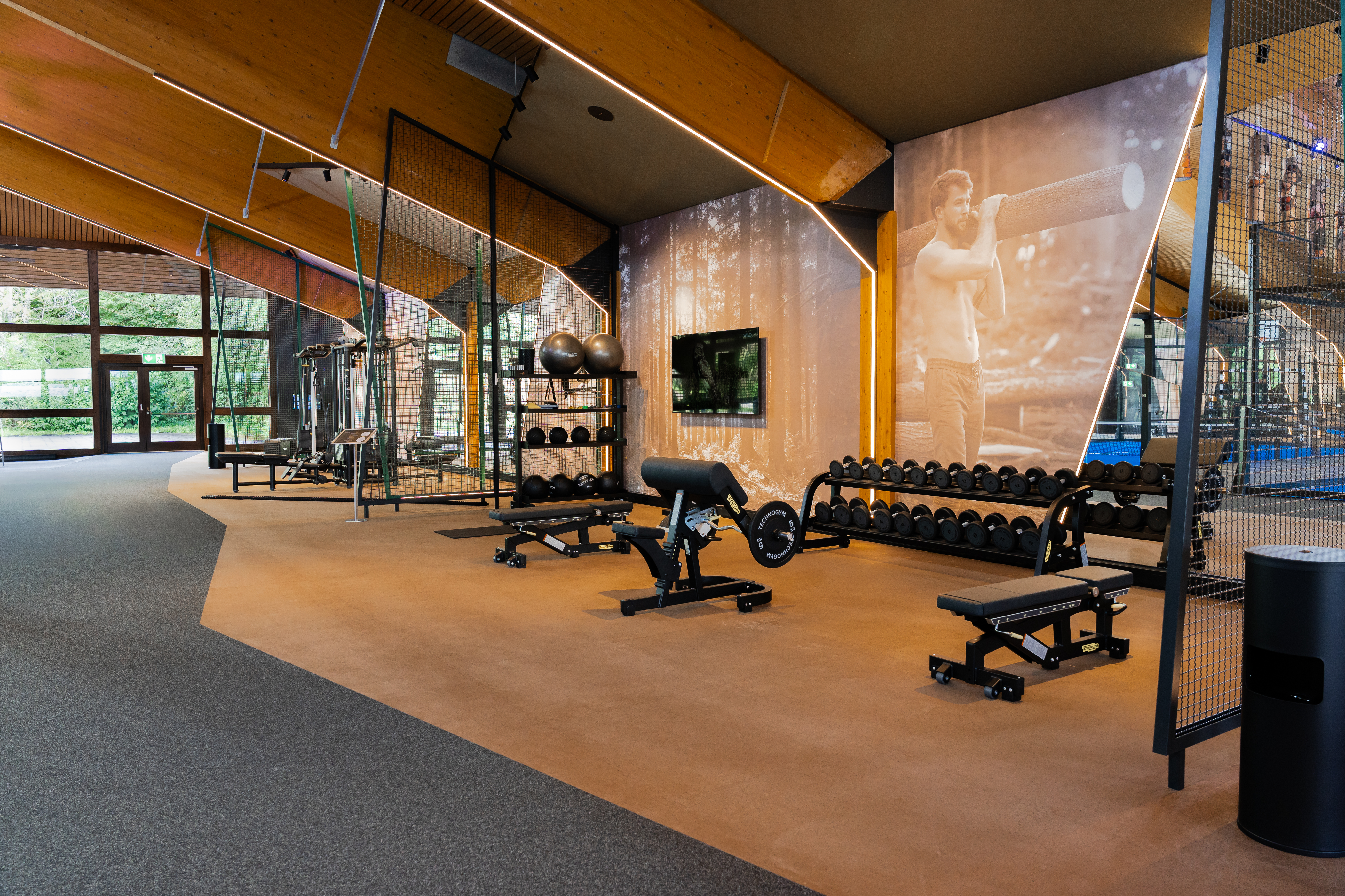 Kinderhotel: Sportarena mit Technogym Geräten | Vier Jahreszeiten am Schluchsee - Vier Jahreszeiten am Schluchsee