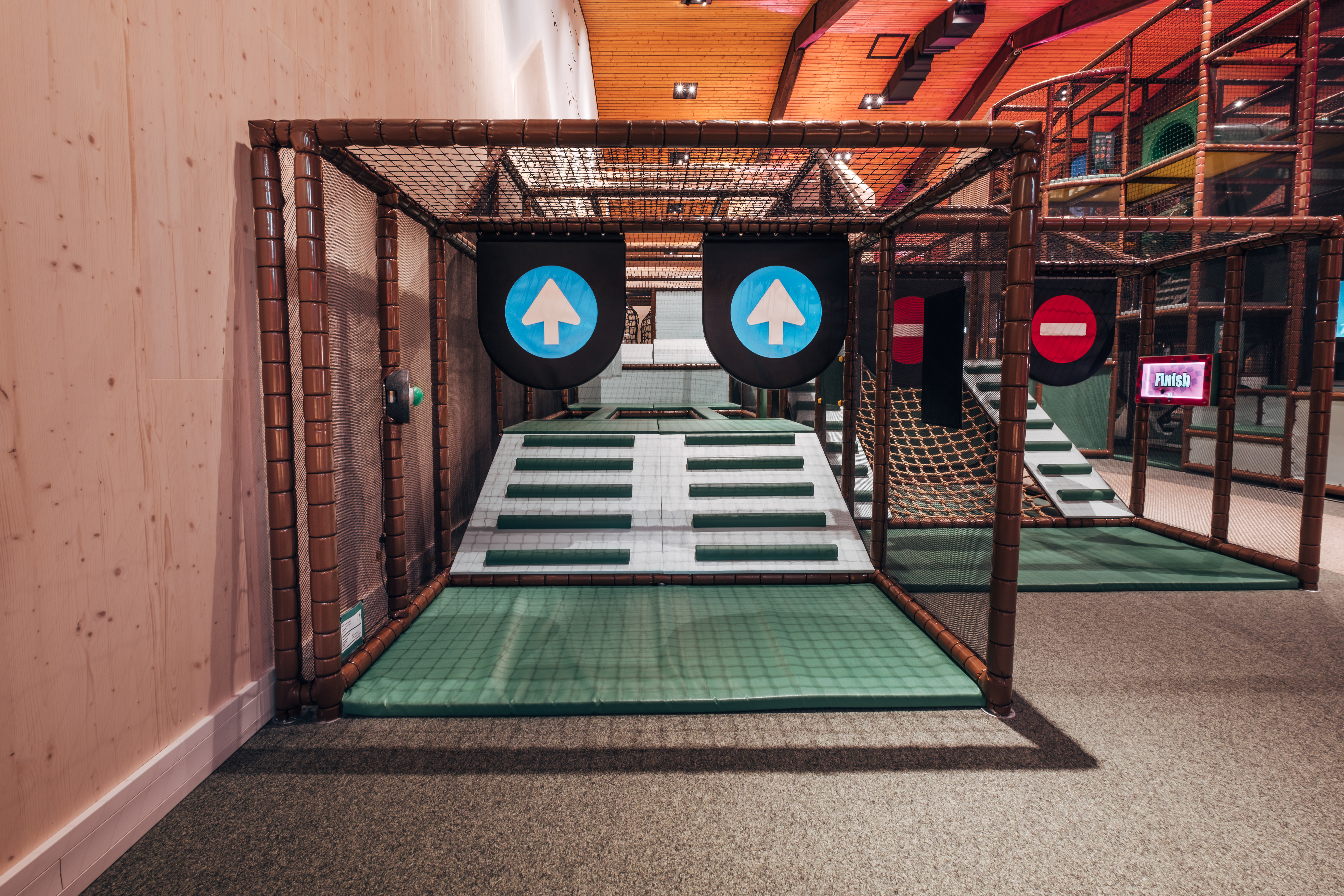 Kinderhotel: Ninja-Parcours im Indoorspielplatz - Vier Jahreszeiten am Schluchsee