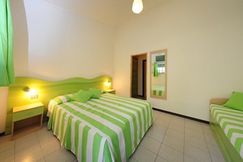 Kinderhotel: Zimmer - Hotel Del Parco - Club Village & Hotel Spiaggia Romea