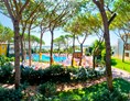 Kinderhotel: Ihr Urlaub wird in einem 8000 mq Areal direkt am Meer Stattfinden, mit vielen Relax Zonen, und natürlich auf viel Platz zum Spielen und Austoben von ihren Kindern ☺ - PARK HOTEL PINETA - Family Relax Resort