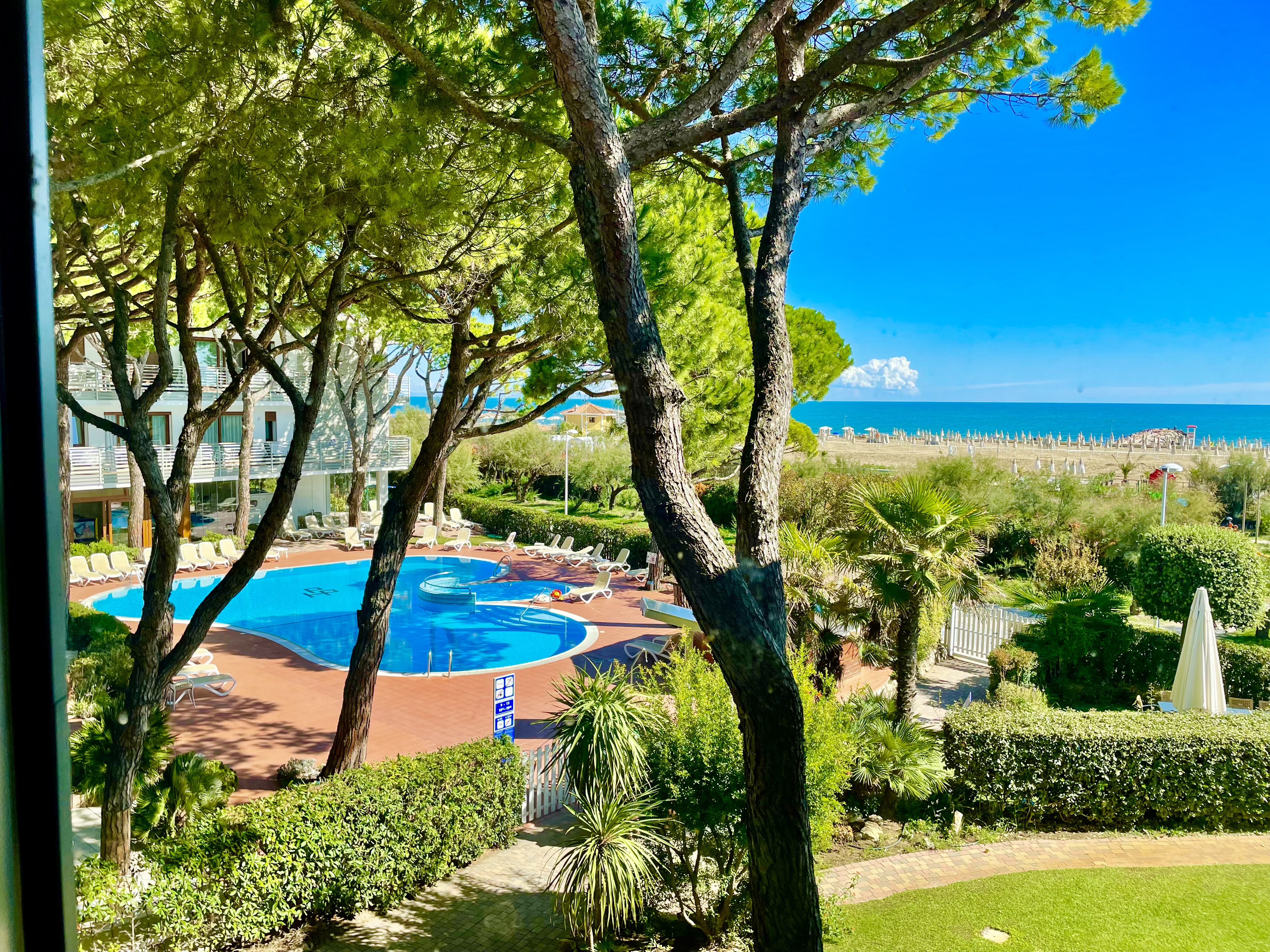 Familienhotel - Verpflegung: Vollpension - Italien - PARK HOTEL PINETA - Family Relax Resort

Es ist der Moment gekommen sich etwas mehr zu gönnen ☺ - PARK HOTEL PINETA - Family Relax Resort