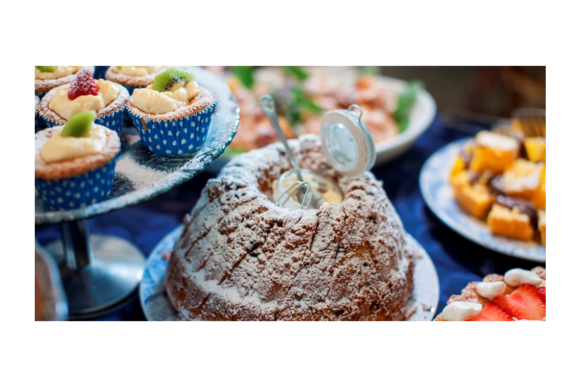 Kinderhotel: Hausgemachte Kuchen im Frühstücksbuffet - Hotel Doge