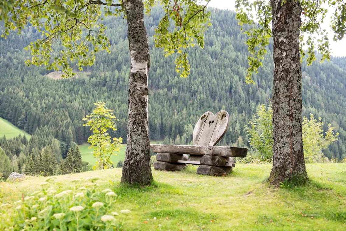 Kinderhotel: Gemütliches Plätzchen im Garten
 - Hotel St. Oswald