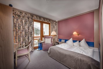 Kinderhotel: Zweites Schlafzimmer in der Familien-Luxussuite "Max & Moritz" - Hotel St. Oswald