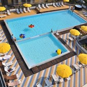 Familienhotel: Beheizter Swimming-Pool (24°G.) - Club Family Hotel Costa dei Pini Cervia
