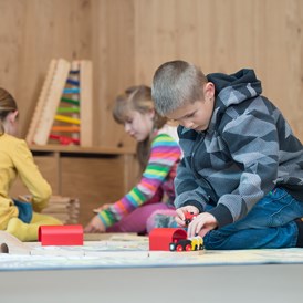 Kinderhotel: Spielen, Basteln und Malen im Murmeli Kids Club - Frutt Mountain Resort