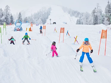 Kinderhotel: Skischule - Familienparadies Sporthotel Achensee****