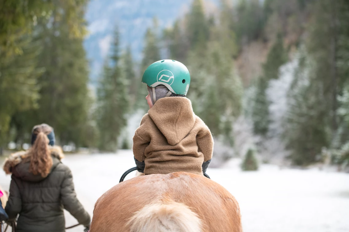 Kinderhotel: Ponyführen - Familienparadies Sporthotel Achensee****