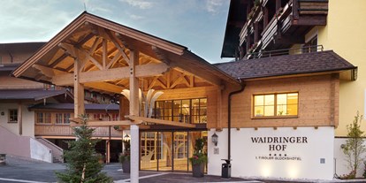 Familienhotel - Waidring (Waidring) - Außenansicht Hotel Waidringer Hof 4-Sterne-Superior - Waidringer Hof ****S