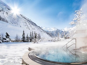 Kinderhotel: XXL-Whirlpool im ALPENGARTEN - Hotel Alpenhof