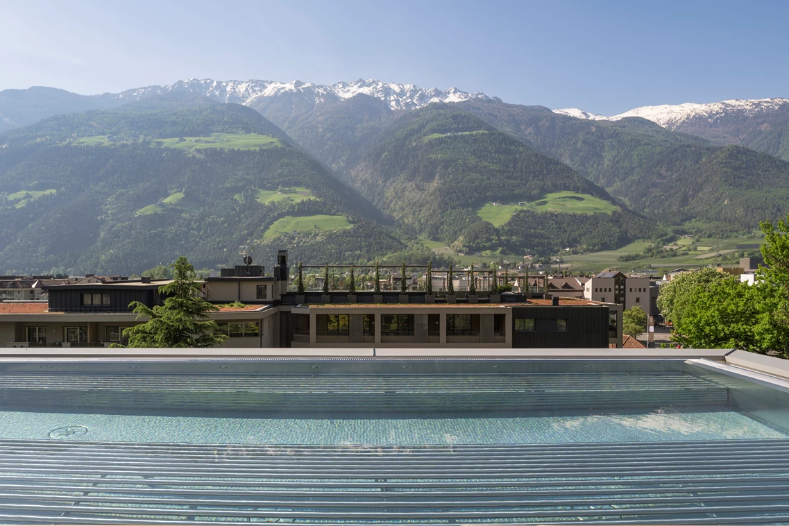 Kinderhotel: Großer Panorama-Whirlpool 34 °C auf dem Feldhof-Dach - Feldhof DolceVita Resort