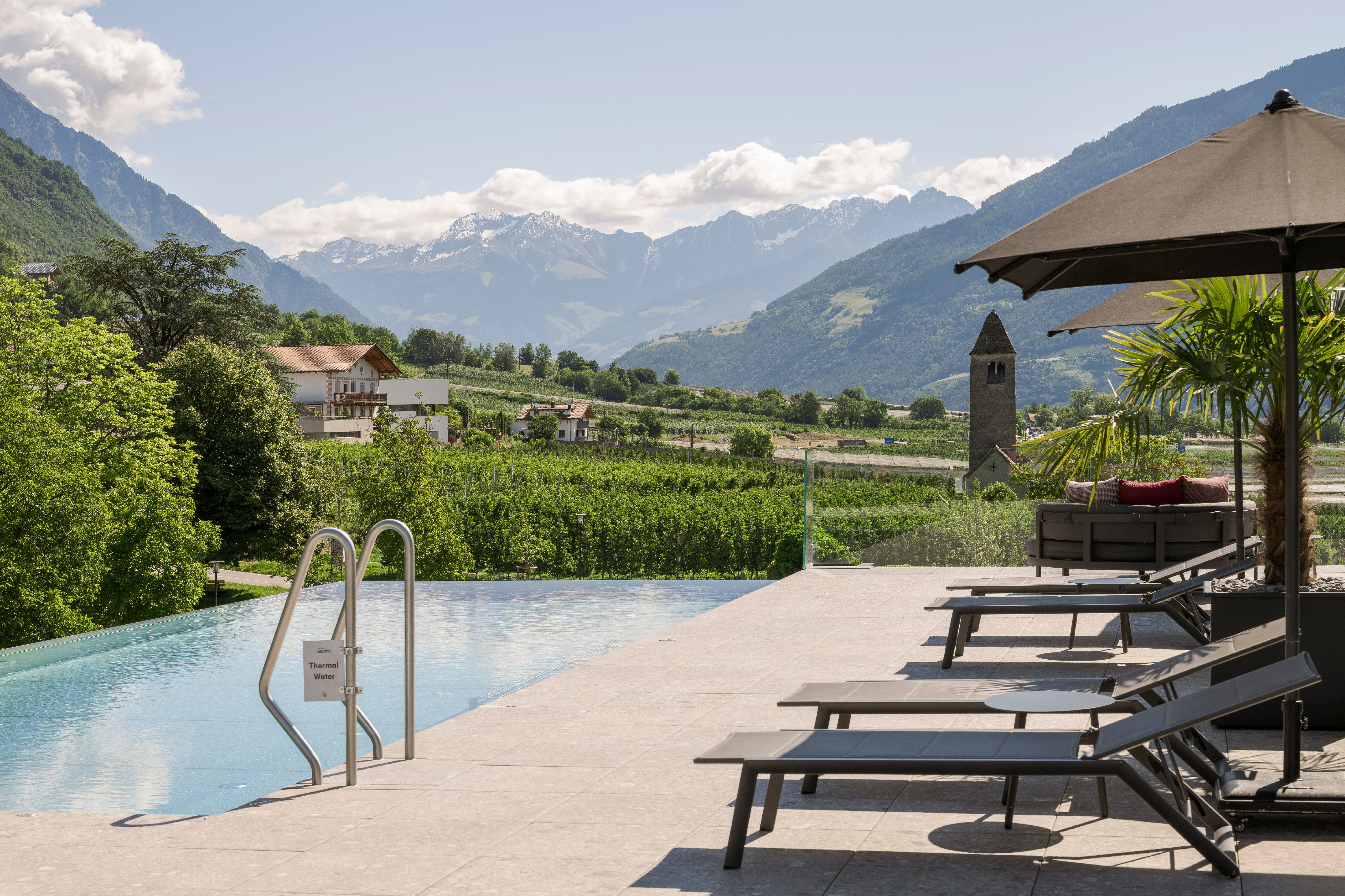 Kinderhotel: Sky-Infinity-Pool mit Thermalwasser - Feldhof DolceVita Resort