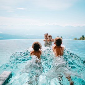 Kinderhotel: 4.500 m² große Bade- und Wohlfühlwelt - Mountain Resort Feuerberg