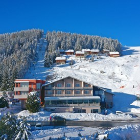 Kinderhotel: Familotel Hotel**** Alpengasthof Hochegger Aussen im Winter
 - Hotel & Alpengasthof Hochegger