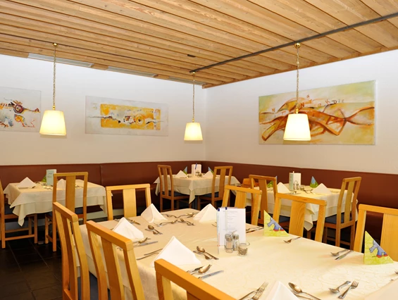 Kinderhotel: Das Restaurant im Hotel - Nockalm