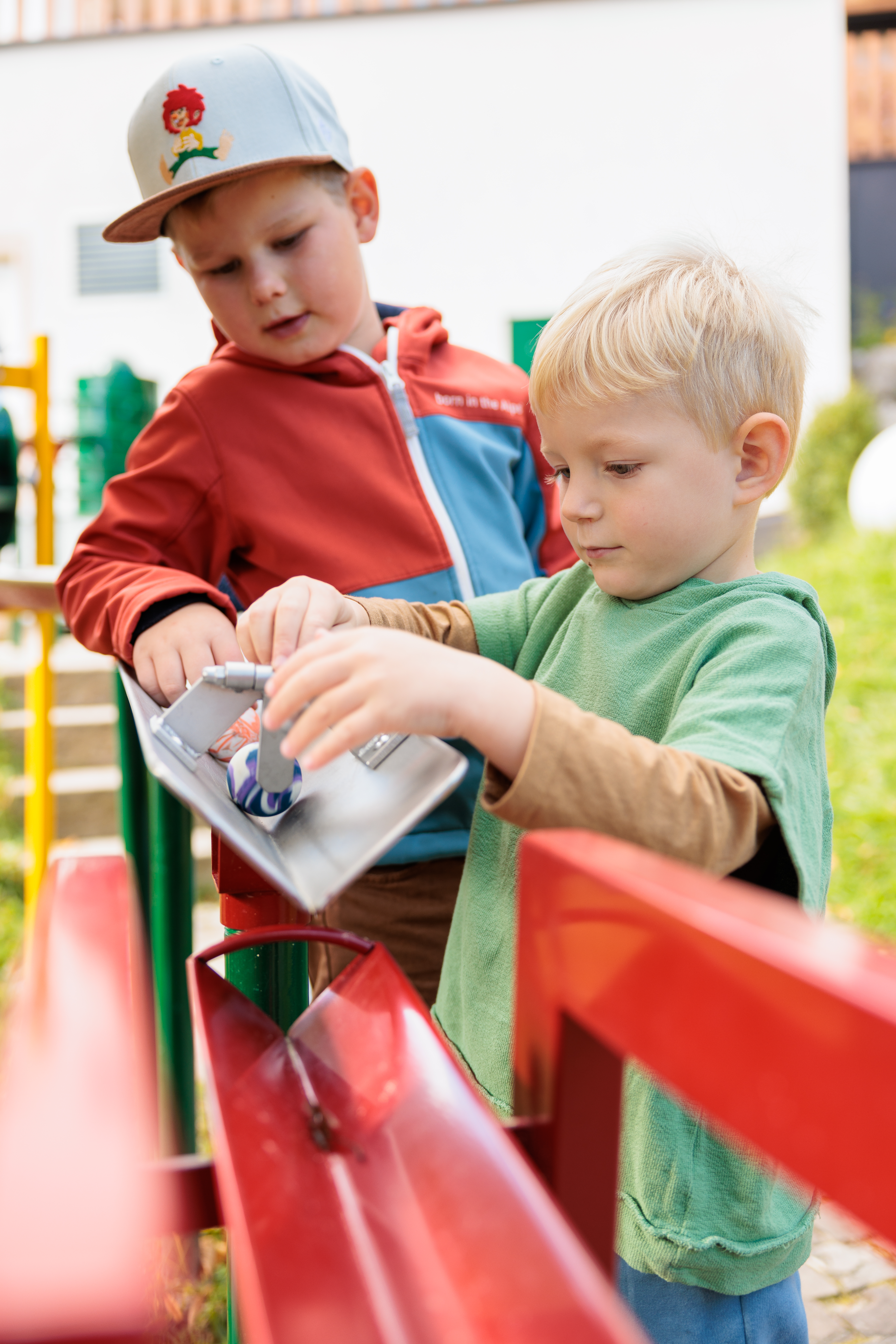 Kinderhotel: Kugelbahn  - Familotel Kaiserhof**** - Spielen | Entdecken