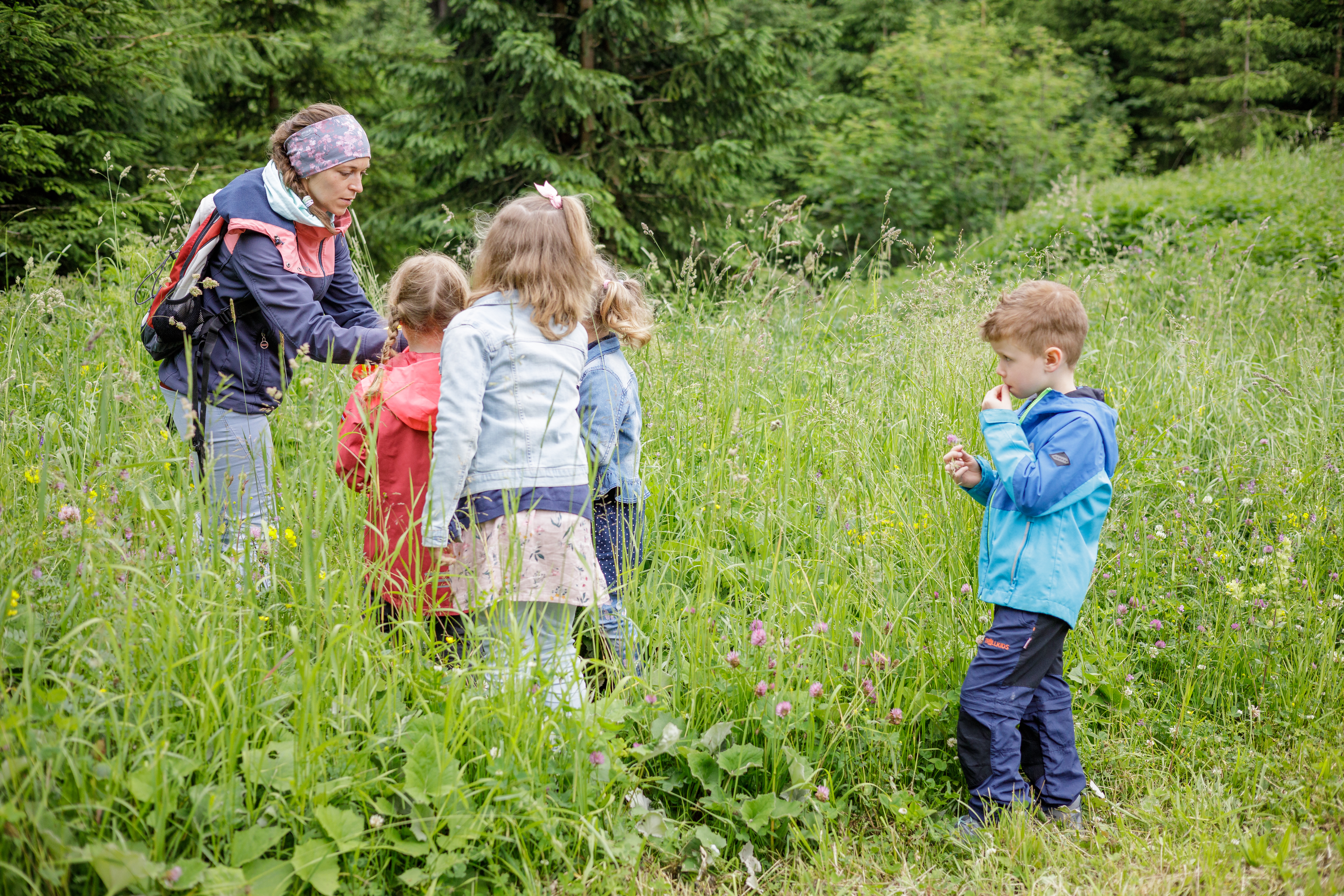 Kinderhotel: Kinderbetreuung im Wald - Familotel Kaiserhof**** - Spielen | Entdecken