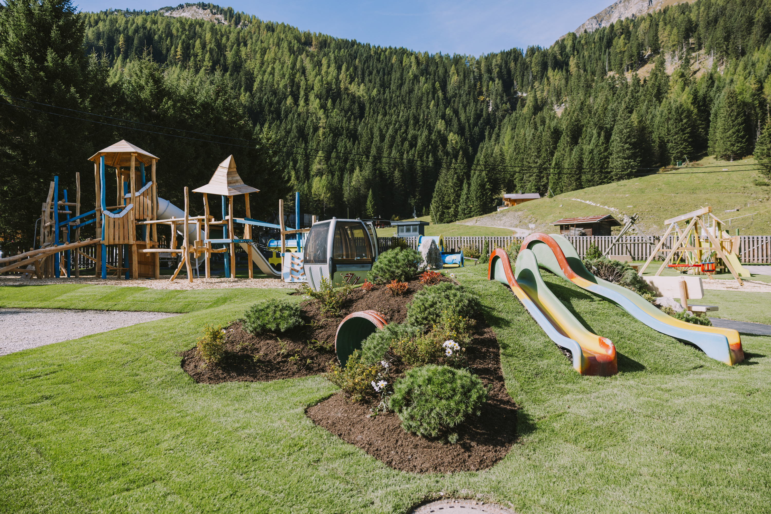 Kinderhotel: Unser neuer Spielplatz 2025 - Kinder- & Gletscherhotel Hintertuxerhof