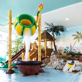 Kinderhotel: Kinderbecken im Erlebnisbad Rother Lagune - Rhön Park Aktiv Resort