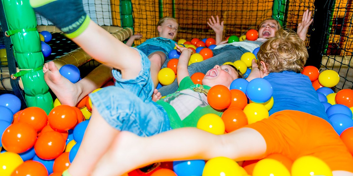 Kinderhotel: Playground - ULRICHSHOF Baby & Kinder Bio-Resort