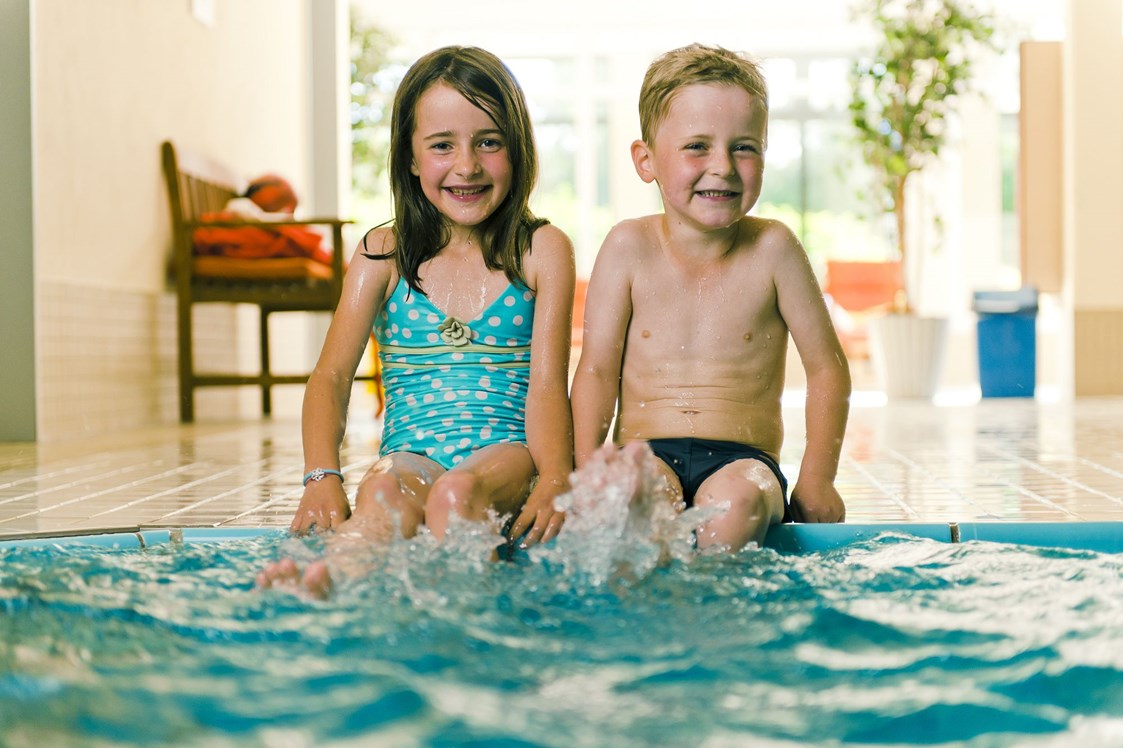 Kinderhotel: Hotelschwimmbad - Sporthotel & Resort Grafenwald