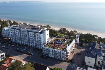 Kinderhotel: Das Arkona Strandhotel befindet sich direkt am kilometerlangen Sandstrand in Binz. - Arkona Strandhotel