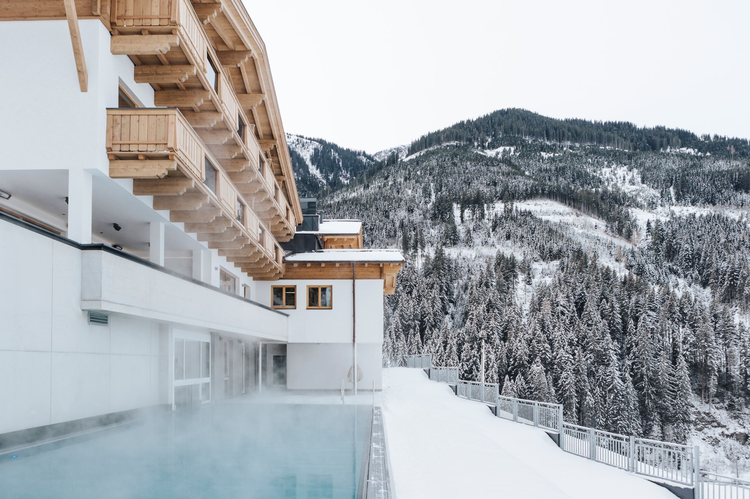Familienhotel - Spielplatz - Pinzgau - Aussen Pool - Thurnerhof