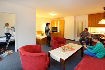 Kinderhotel: Comfort Apartment Typ B - totale Ansicht - Panoramic Hotel - Ihr Apartmenthotel